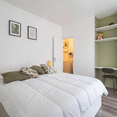 Fully Equiped Near Cathedral