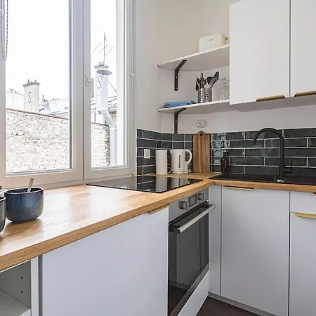 Fully Equiped Near Cathedral Apartment